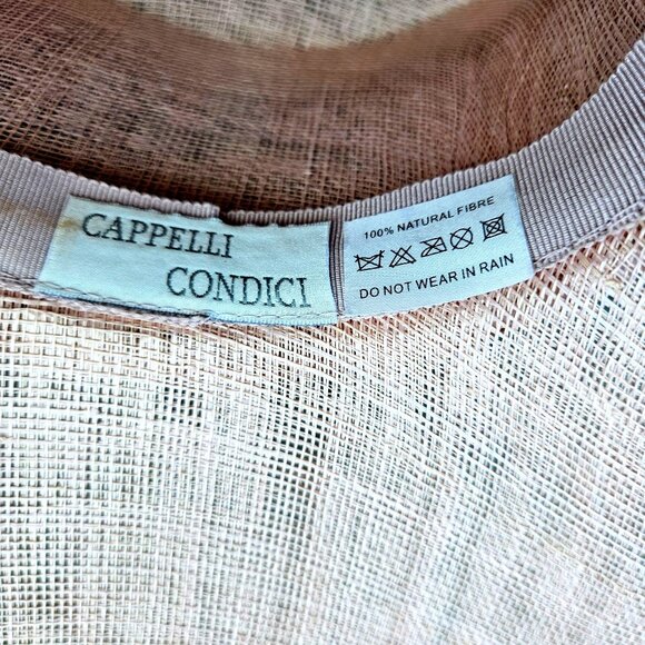 Y2K Cappelli Condici Pink Black Wide Brim Fascinator Hat Feathers L XL 25–26" - Picture 3 of 12